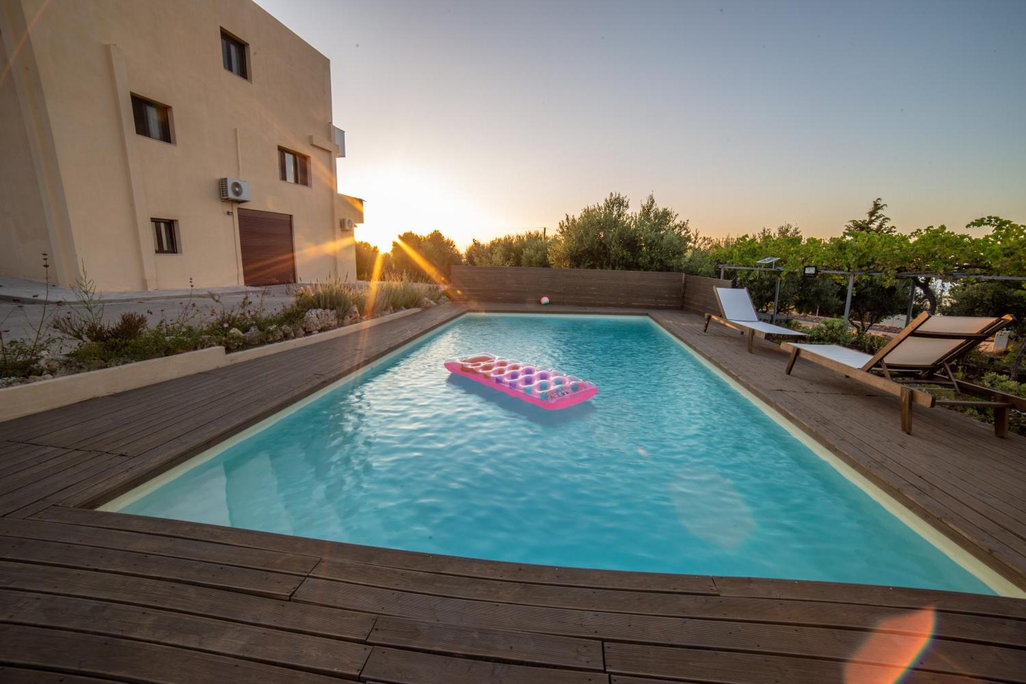 Apartmán Sitia Poolside Gem - Crete'S Fuego Sagrado Exteriér fotografie